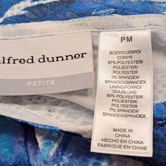 Alfred Dunner Women's Floral Top With Embellishments  Size PM - Picture 7 of 7